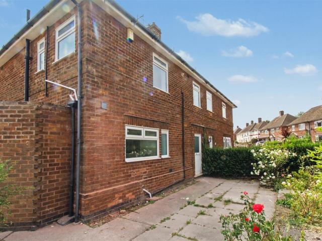 3 bed house to rent in Sunnyside Road, Beeston, Nottingham