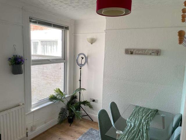 3 bed house to rent