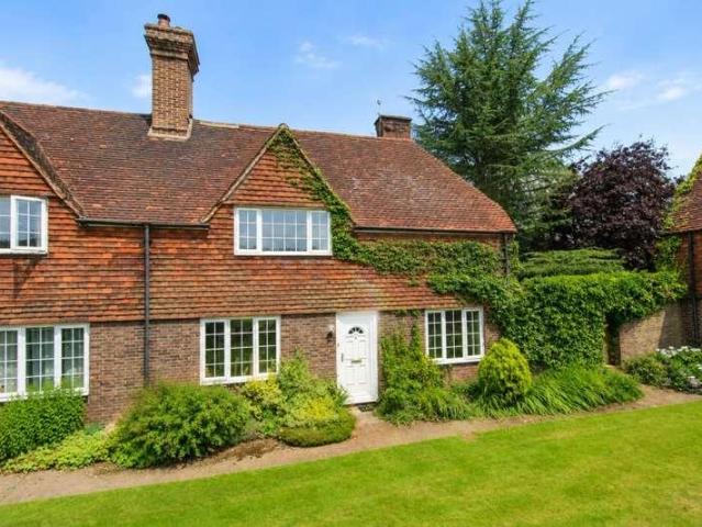 3 bed house to rent