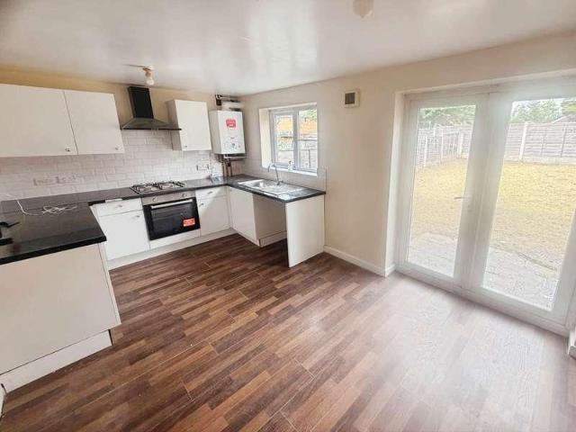 3 bed house to rent