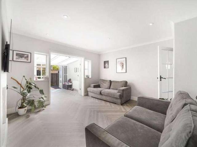 3 bed house to rent