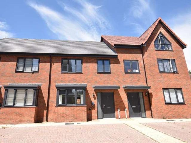 3 bed house to rent