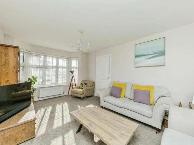 3 bed house to rent