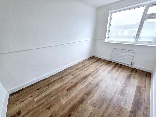 3 bed house to rent