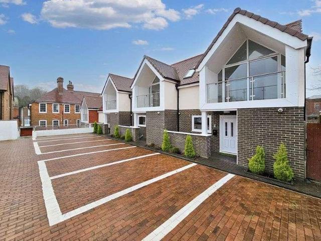3 bed house to rent