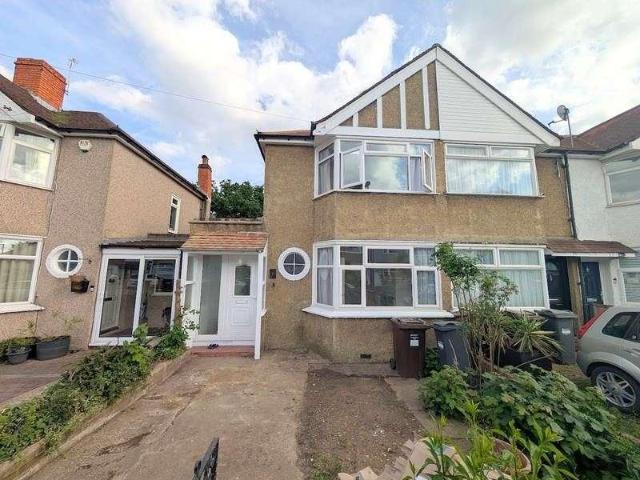 3 bed house to rent