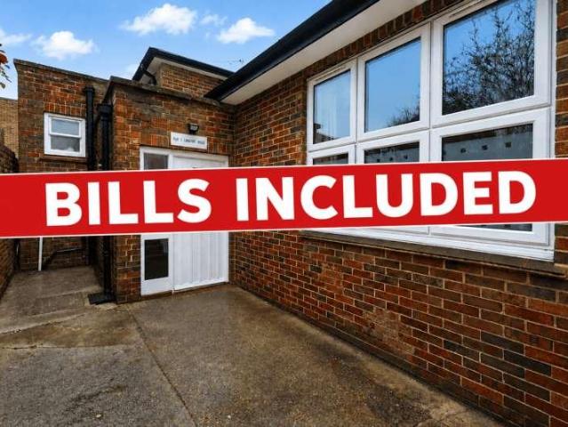 3 bed house to rent