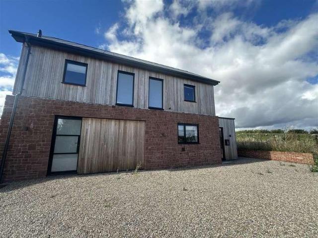 3 bed house to rent