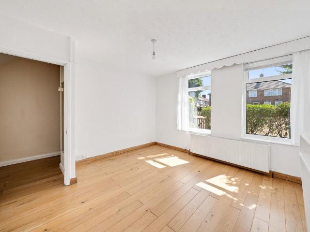3 bed house to rent