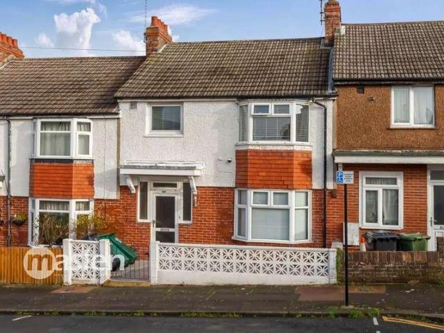 3 bed house to rent