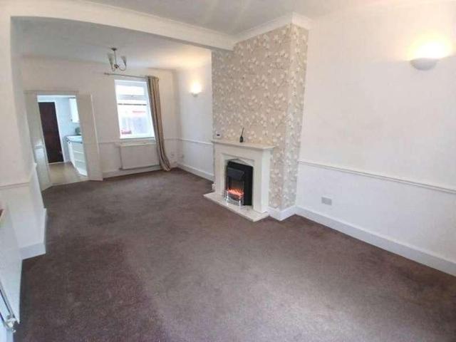 3 bed house to rent