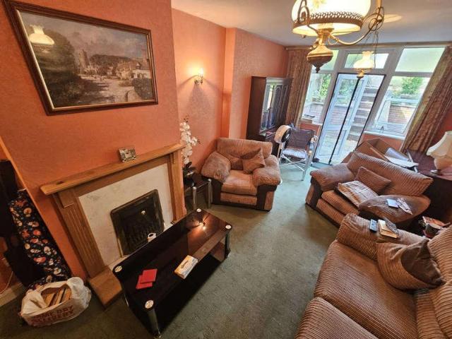 3 bed house to rent