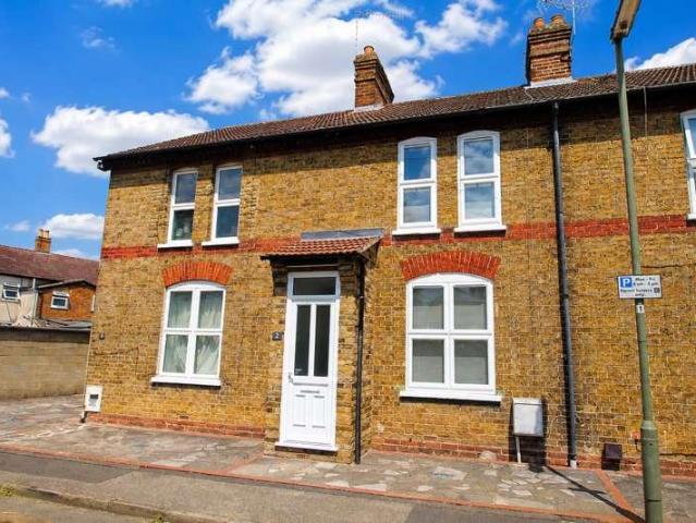 3 bed house to rent