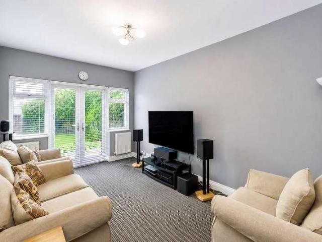 3 bed house to rent