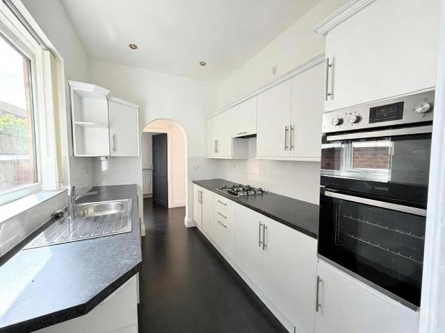 3 bed house to rent