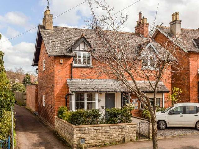 3 bed house to rent