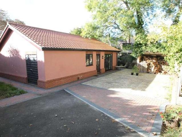 3 bed house to rent