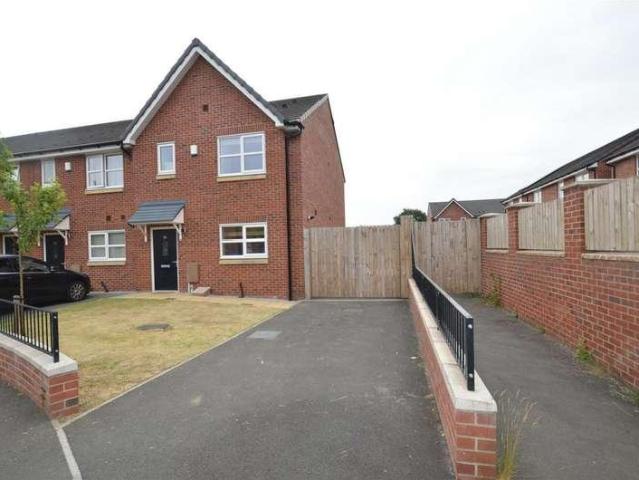 3 bed house to rent