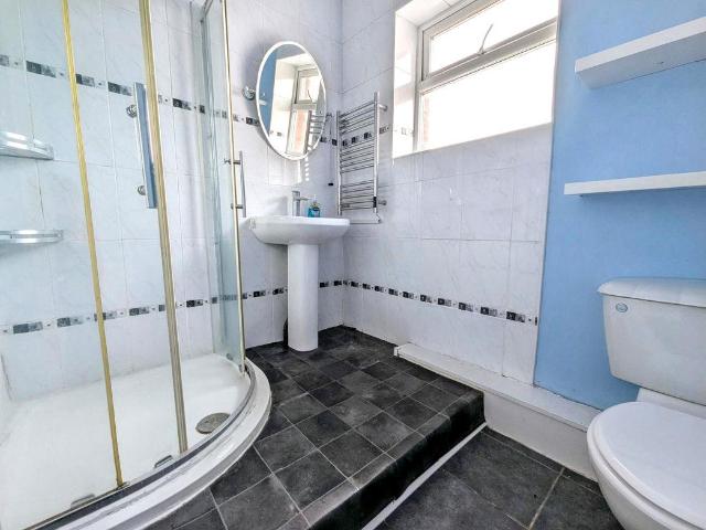 3 bed house to rent