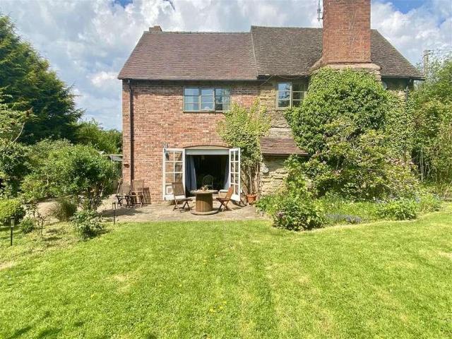 3 bed house to rent