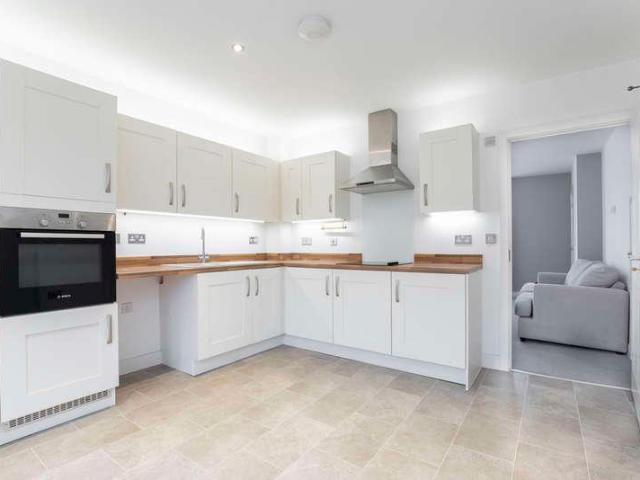 3 bed house to rent