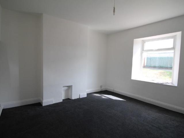 3 bed house to rent