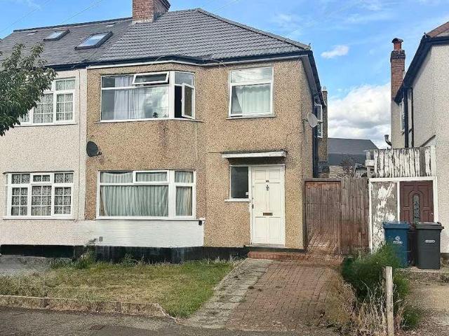 3 bed house to rent