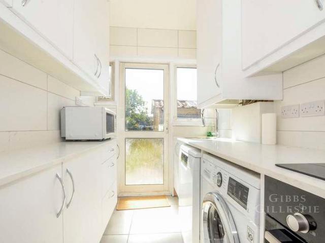 3 bed house to rent