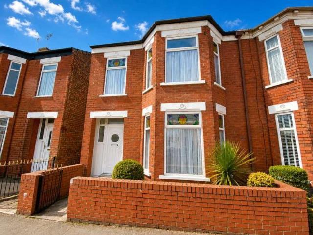 3 bed house to rent