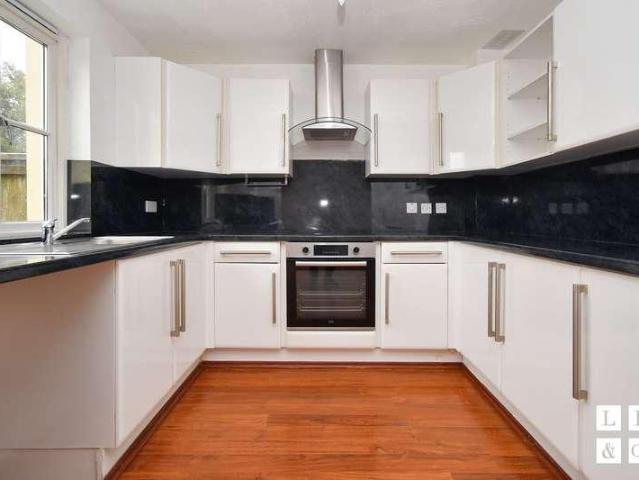 3 bed house to rent