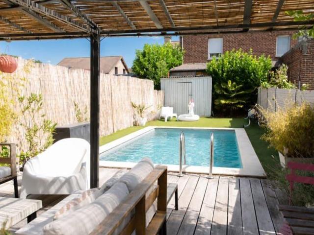 3 bed house with private pool and garden in Beersel