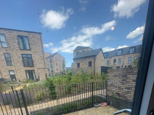 3 bed house available in Belgrave village