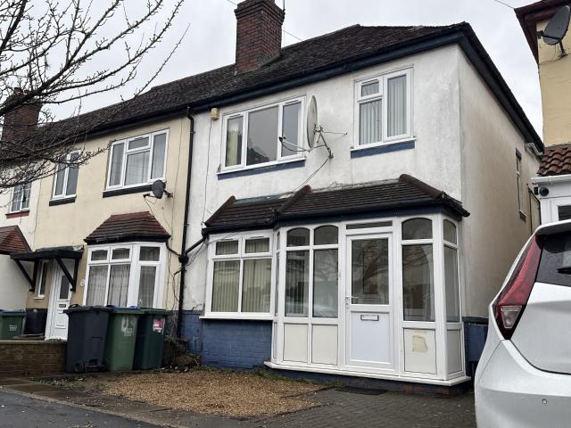 3 Bed House End Terrace