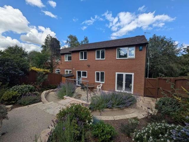3 bed house for sale