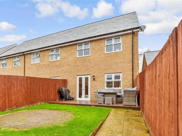 3 bed house for sale