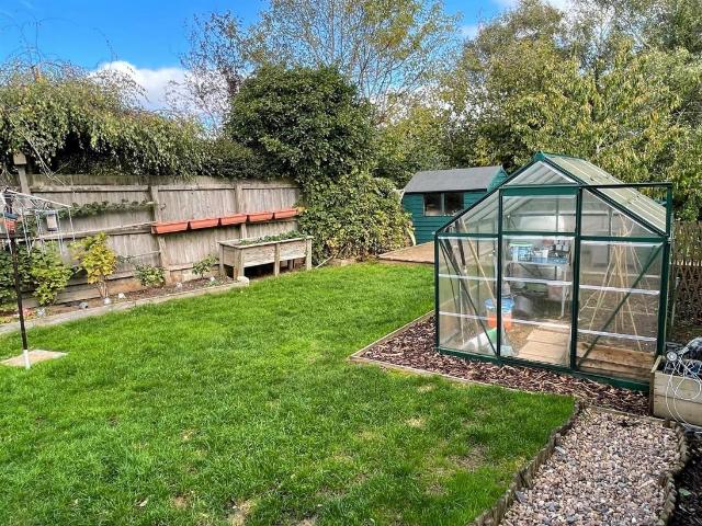 3 bed house for sale
