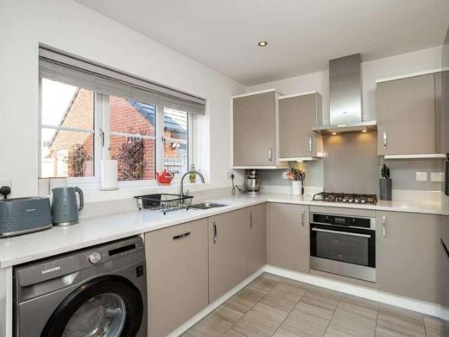 3 bed house for sale