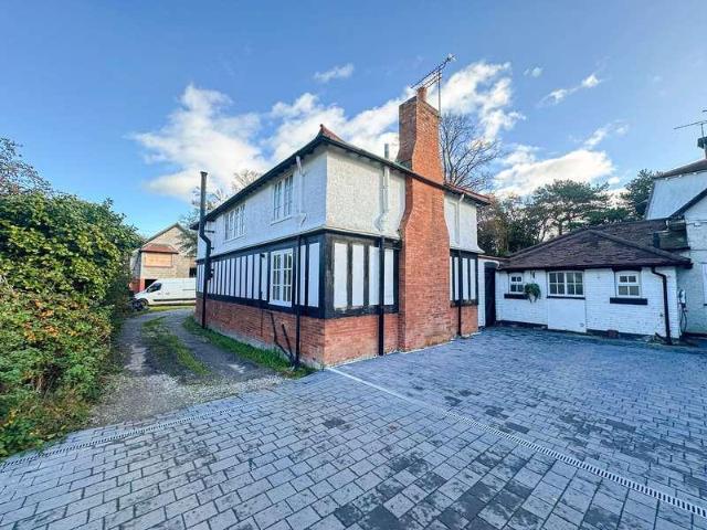 3 bed house for sale