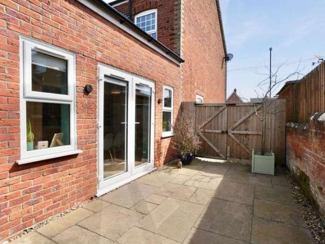 3 bed house for sale