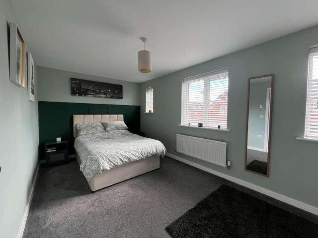 3 bed house for sale