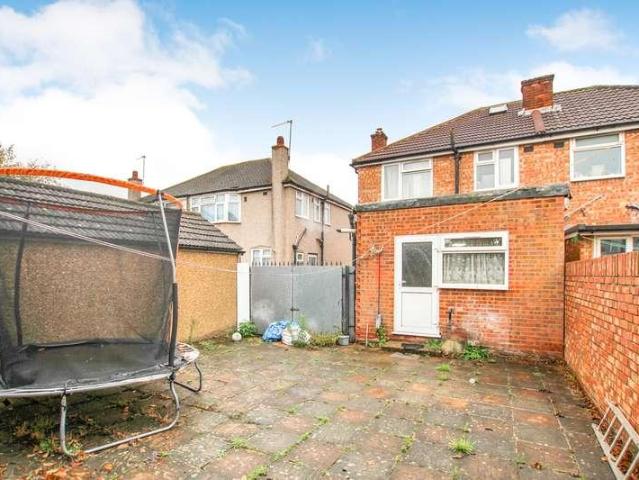 3 bed house for sale