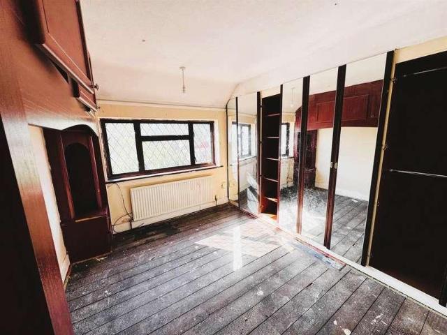 3 bed house for sale