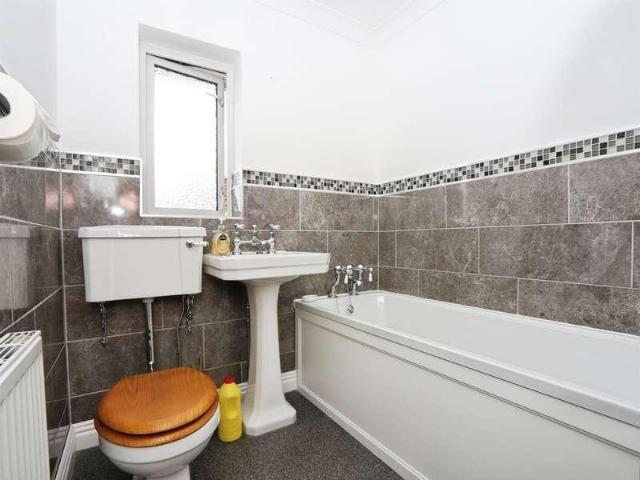 3 bed house for sale