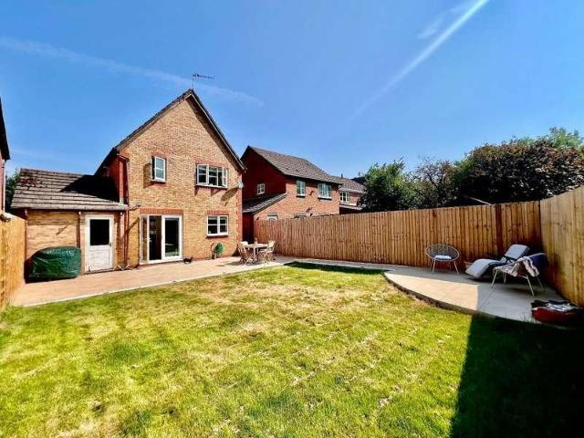 3 bed house for sale