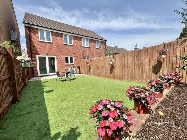 3 bed house for sale
