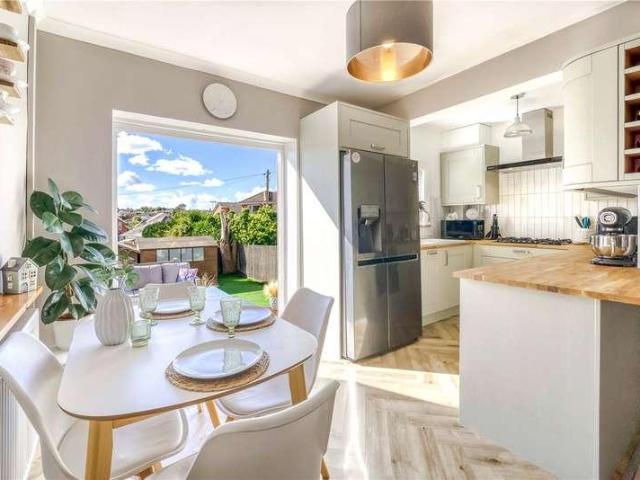 3 bed house for sale