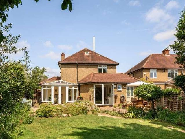 3 bed house for sale
