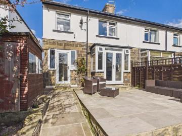 3 bed house for sale