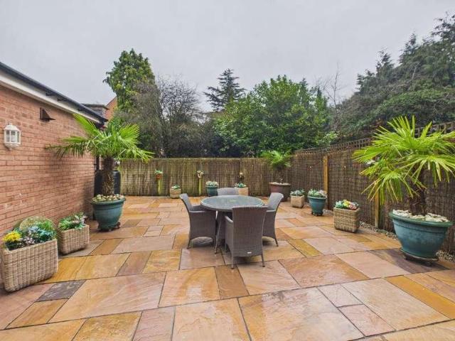 3 bed house for sale