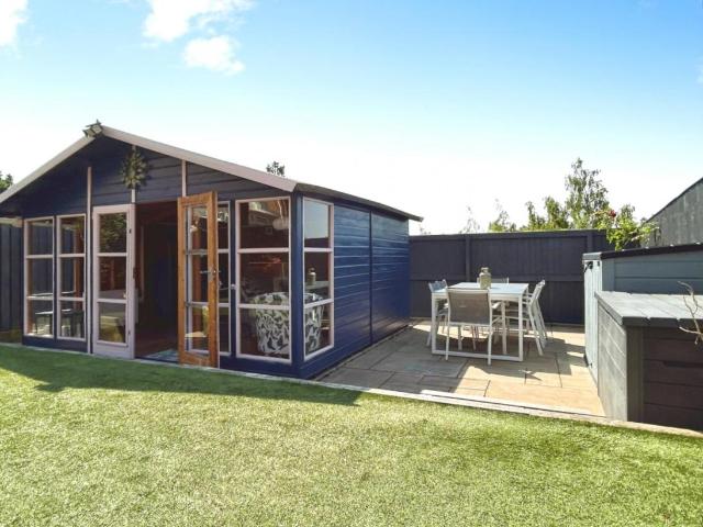 3 bed house for sale